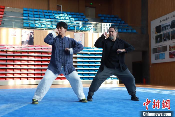 时隔七十余年，吴昊再现祖父赛场英姿，八极拳