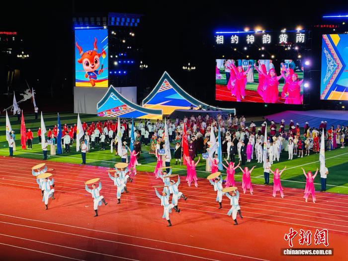 青海黄南举办第八届少数民族传统体育运动会 新